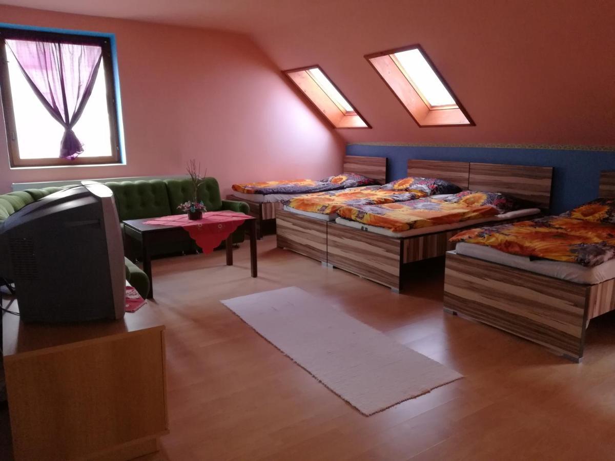 Dunajská Streda Ubytovanie Emily מראה חיצוני תמונה